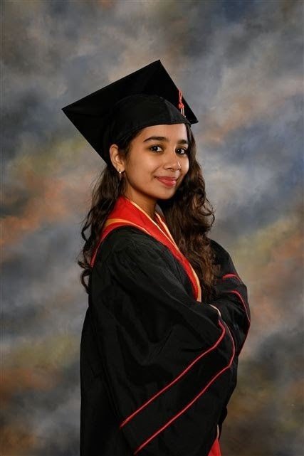 Portrait of Paridhi Gupta in graduation regalia